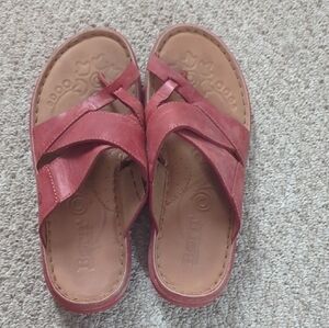 Born - Comfort Slide Sandals in Distressed Red - Size 9